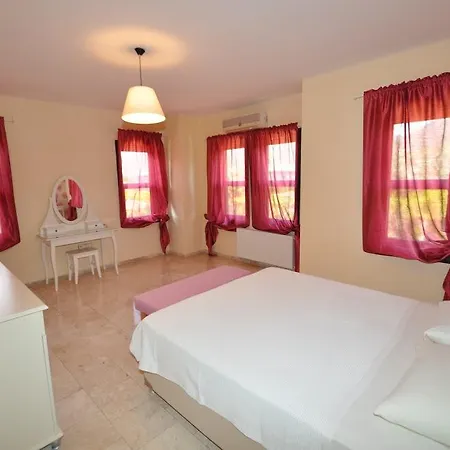 Villa Kleopatra 3 *